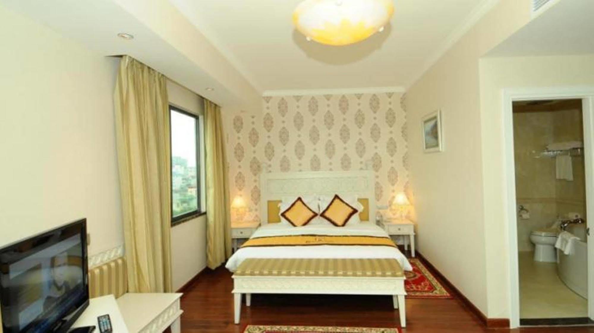 Royal Gate Hotel Hanoi Eksteriør billede
