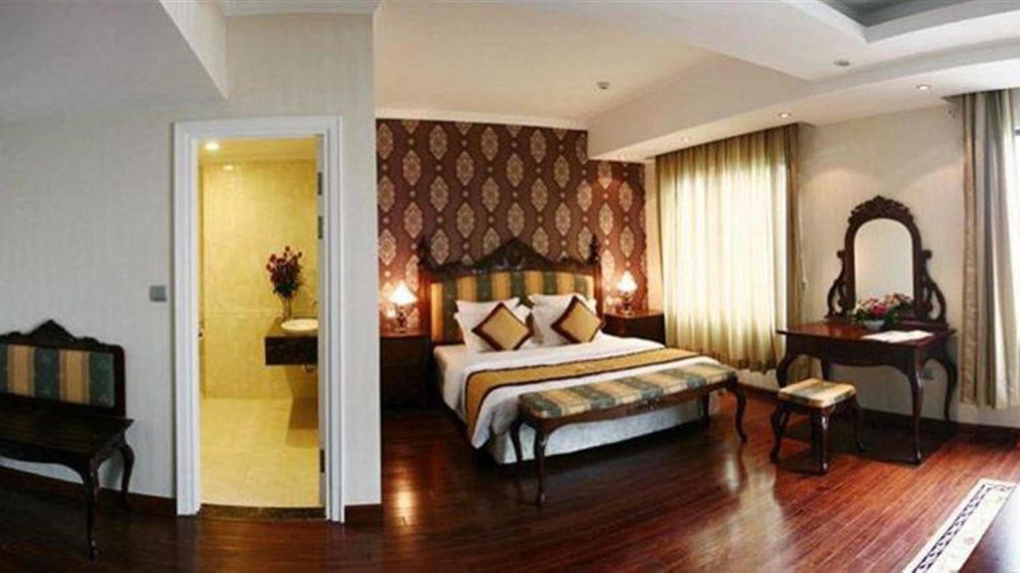 Royal Gate Hotel Hanoi Eksteriør billede