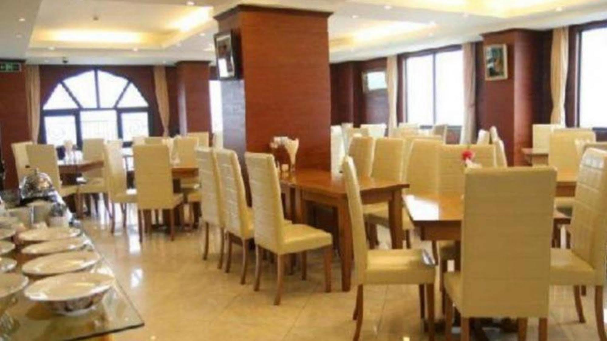Royal Gate Hotel Hanoi Eksteriør billede